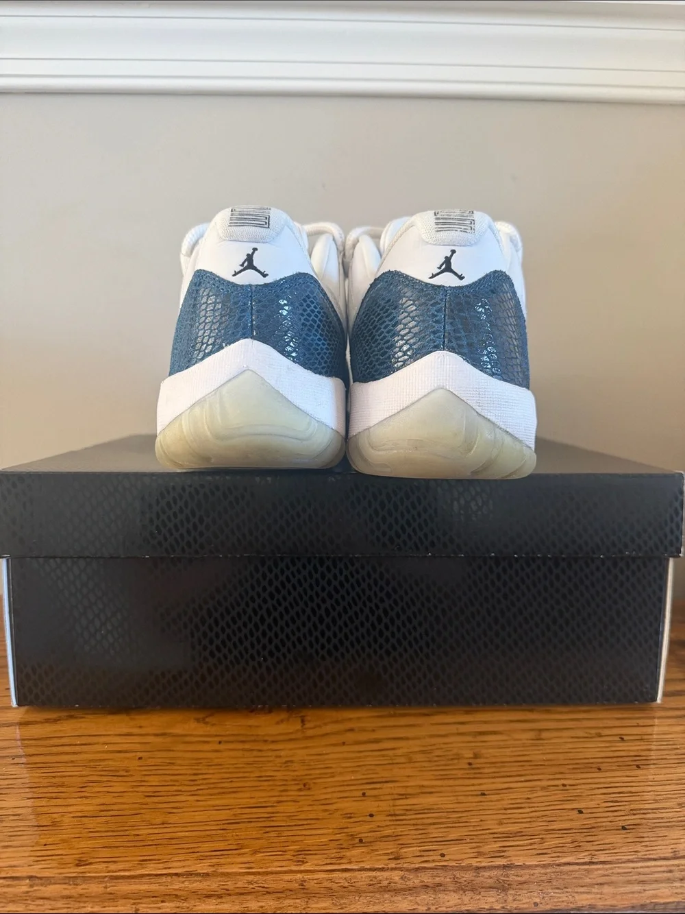 Air Jordan 11 retro low LE